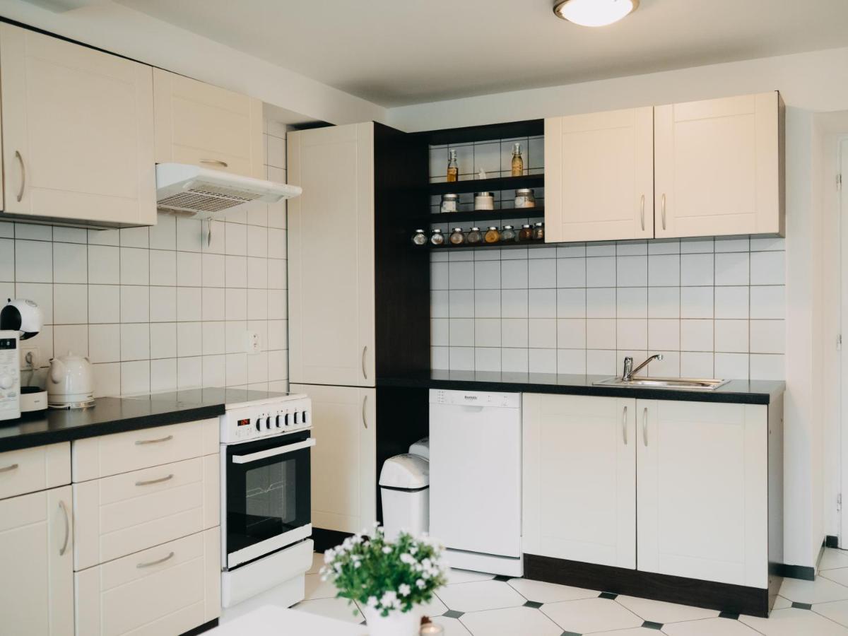 Vila Na Landeku Острава Екстериор снимка