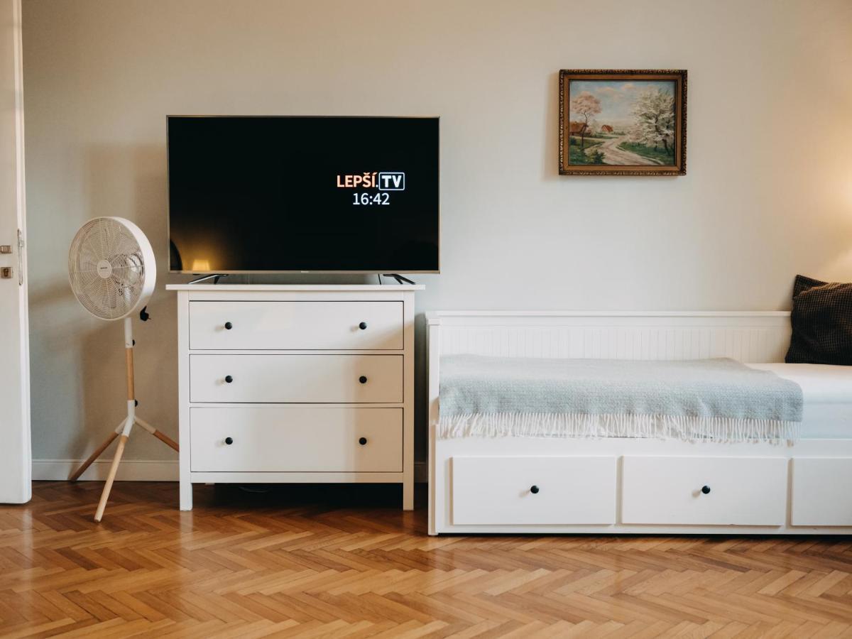 Vila Na Landeku Острава Екстериор снимка