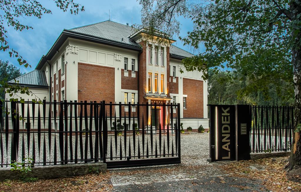 Vila Na Landeku Острава Екстериор снимка