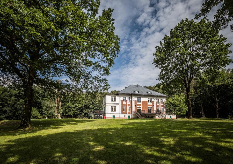 Vila Na Landeku Острава Екстериор снимка